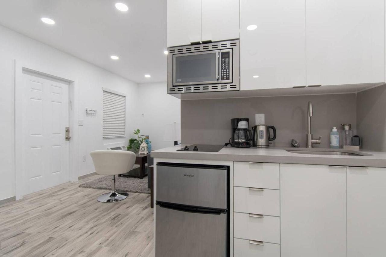 Newly Renovated 1 Bedroom Apt Designer Unit # 3 Dania Beach Zewnętrze zdjęcie