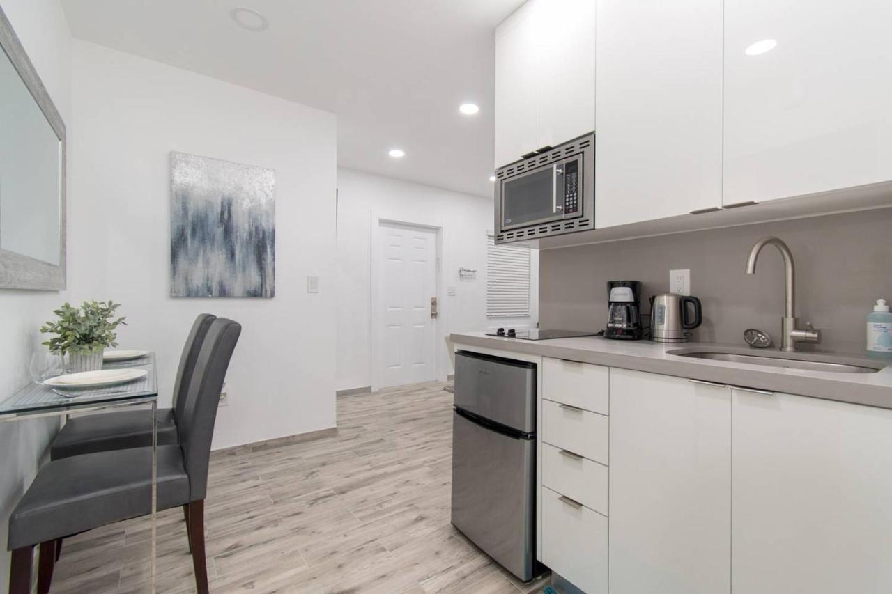 Newly Renovated 1 Bedroom Apt Designer Unit # 3 Dania Beach Zewnętrze zdjęcie